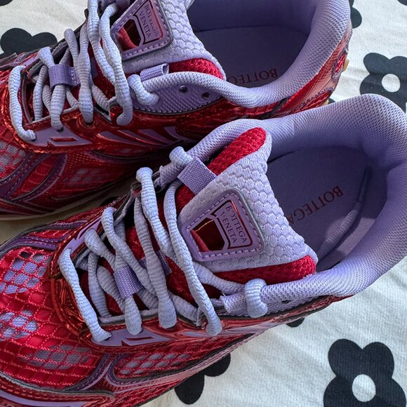 Bottega Veneta Orbit Metallic Red Wisteria Low Top Sneakers - Picture 8 of 9